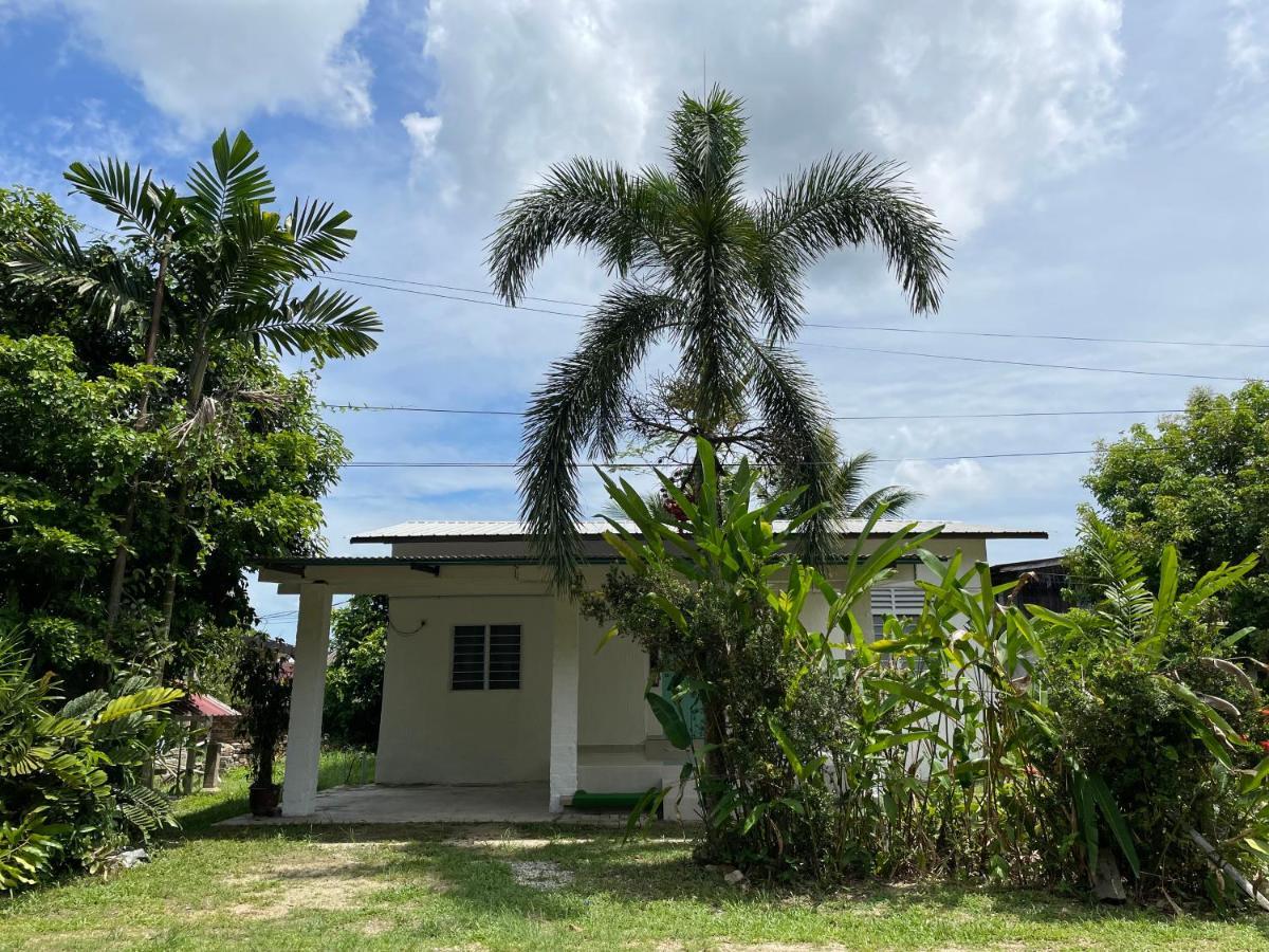 Cosy Little Home Near To The Town Pasir Puteh Exteriör bild